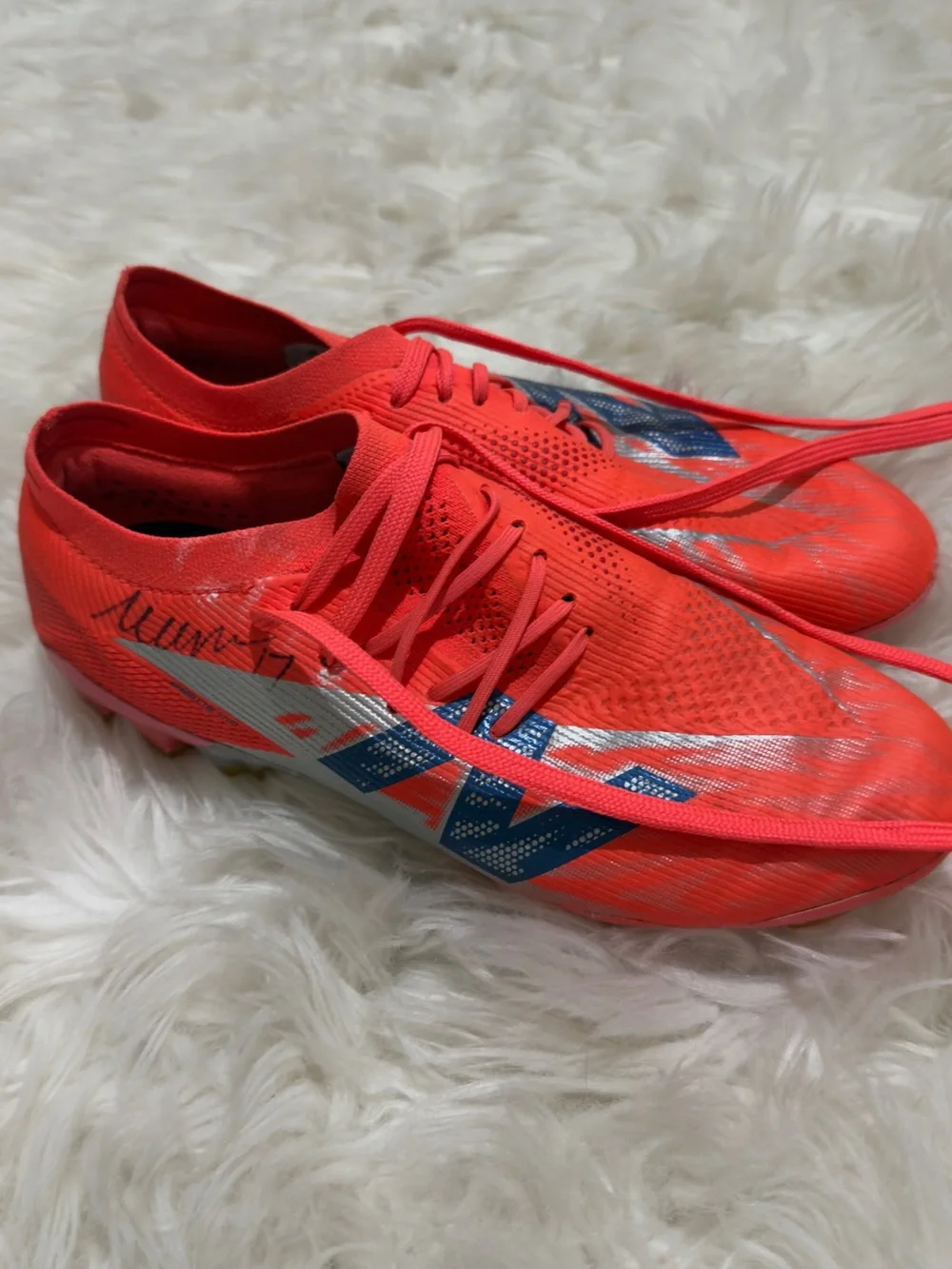 SPORTING KC PLAYER 17 USED AND SIGNED!